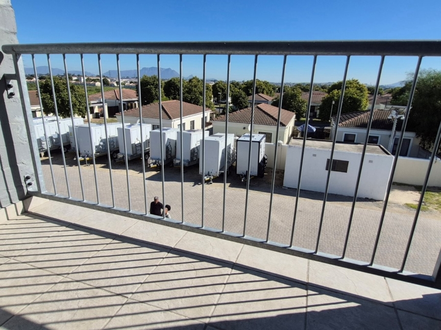 3 Bedroom Property for Sale in Stellendale Western Cape